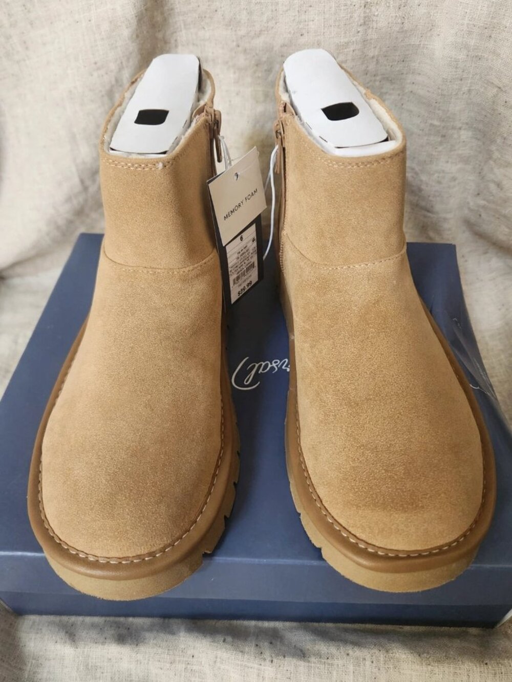 NEW Universal Thread Boots - Picture 2 of 2
